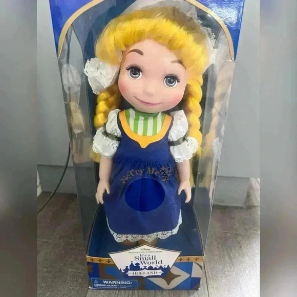 Disney Animators Collection Small World HOLLAND Doll NEW RARE - Picture 5 of 5